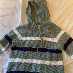 Small cloud chaser sweater